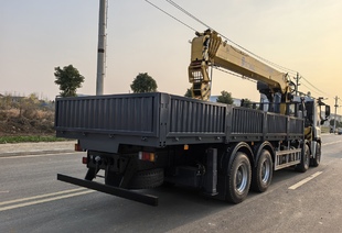 ISUZU GIGA 8×4 (44т) КМУ XCMG SQS500-5 (20т) БОРТ 8,0×2,54×0,55м